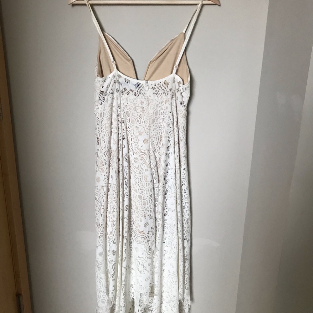BooHoo Lace Midi Dress - Picture 3 of 4